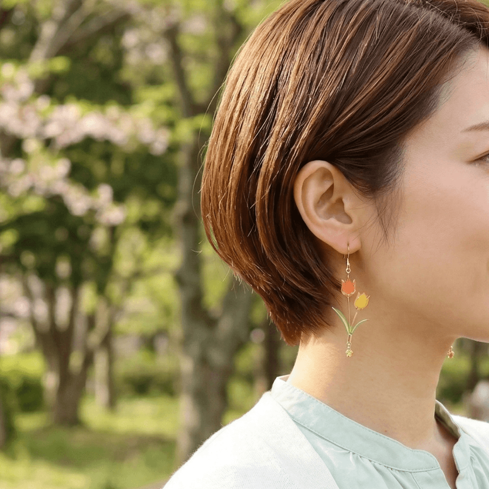 【チューリップ】イヤリング オレンジと黄色 揺れる ニッケルフリー 金属アレルギー対応 受注生産 春の新作 | 10枚目